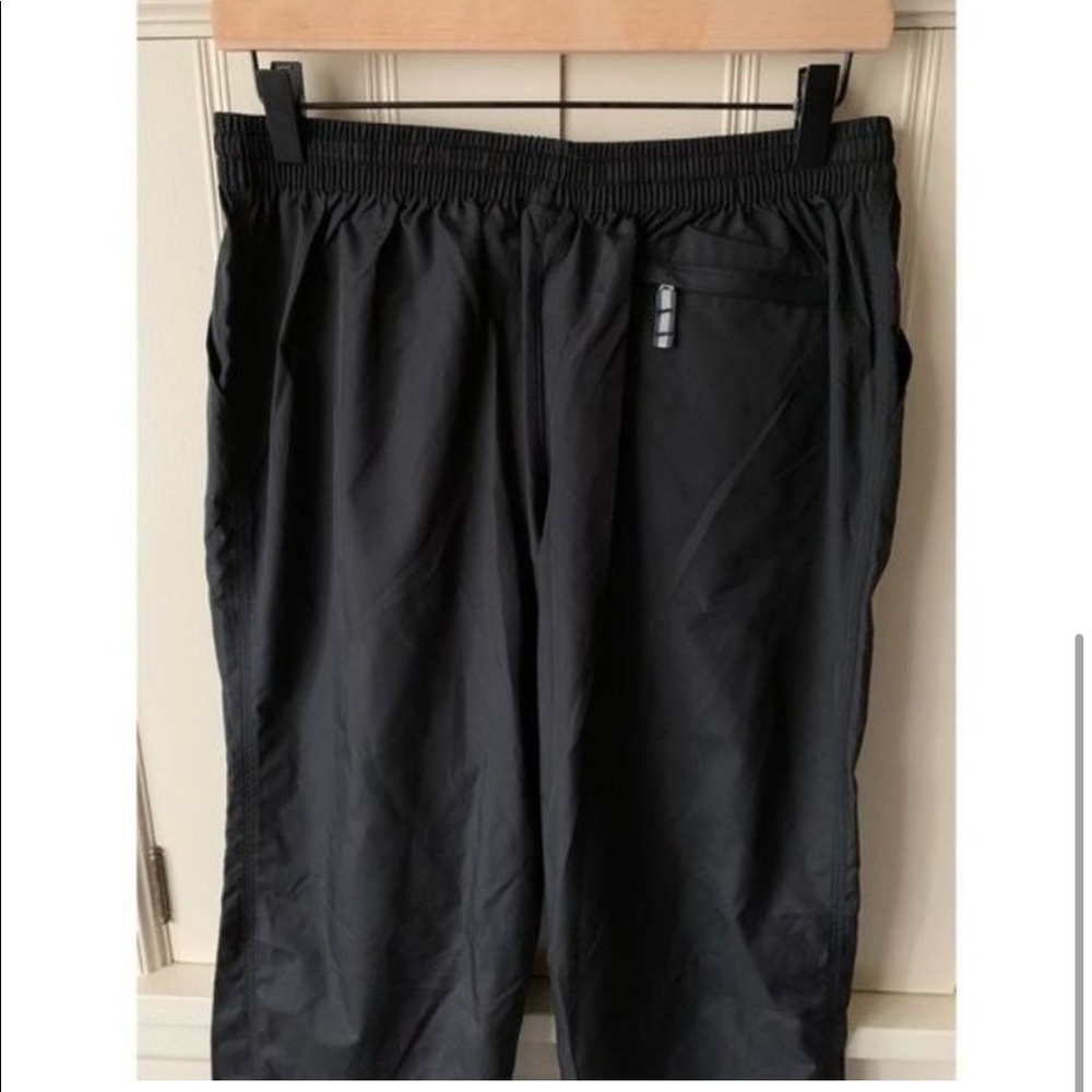 NWT Alo Windbreaker Track Pant